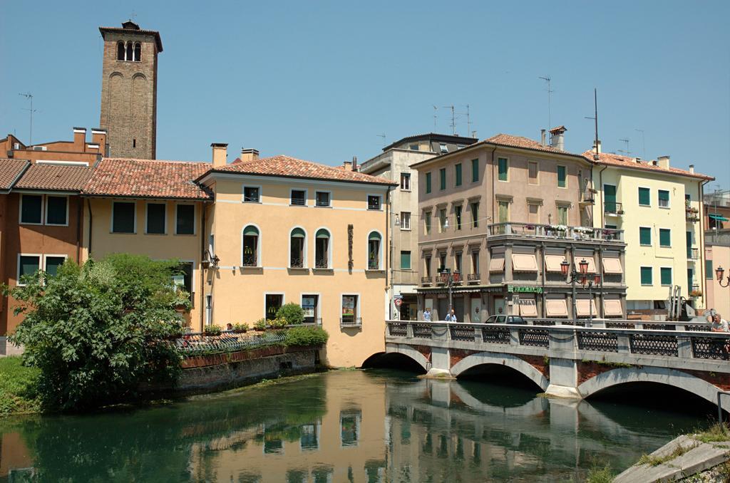 Holiday Treviso Suite Venezia Ruang foto