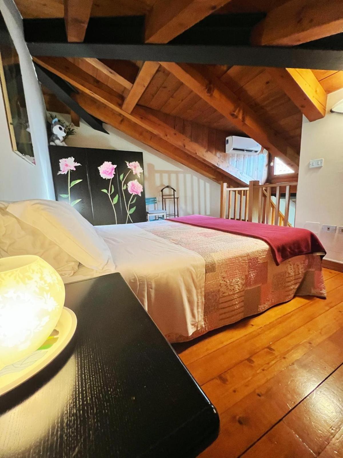 Holiday Treviso Suite Venezia Bagian luar foto