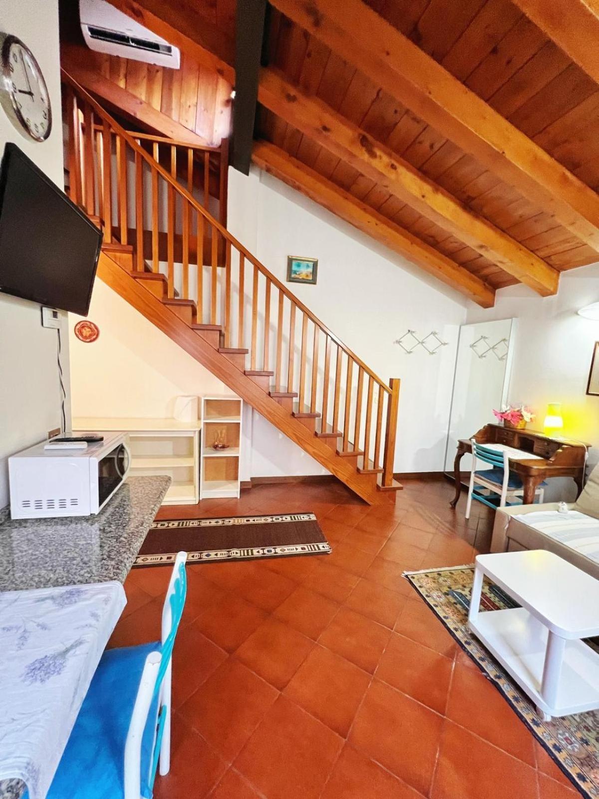 Holiday Treviso Suite Venezia Bagian luar foto